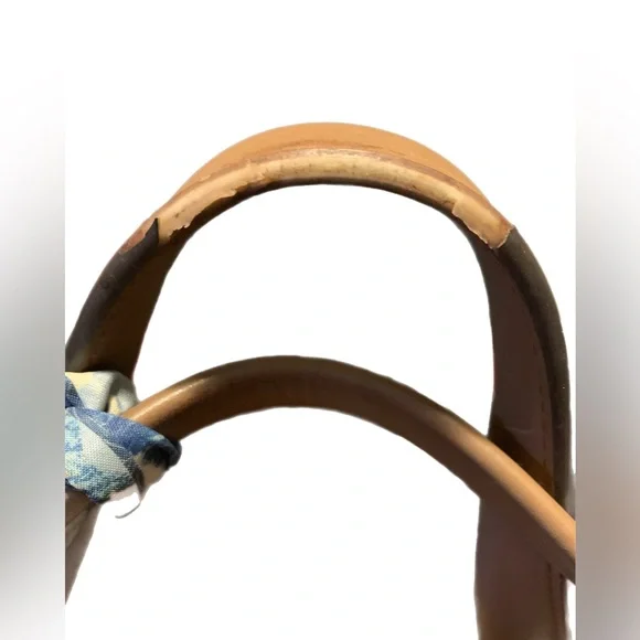 Michael Kors Large Pebble Leather Phoebe Bucket Bag - Picture 8 of 12